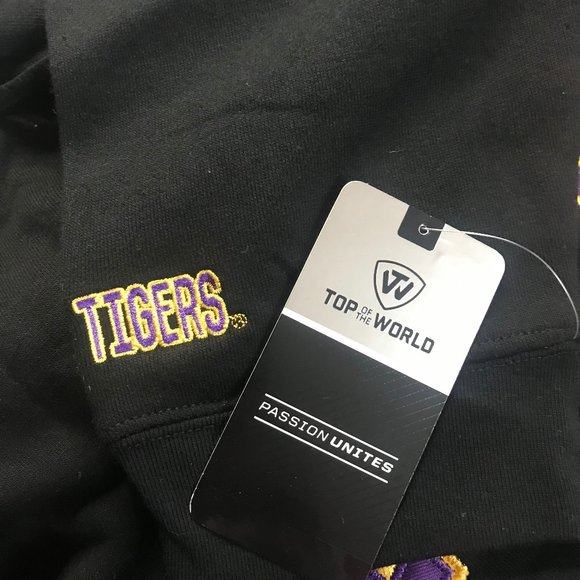 NWT LSU Tigers Black pullover Hoodie  Men's Size XL Embroider Letters - Picture 5 of 6